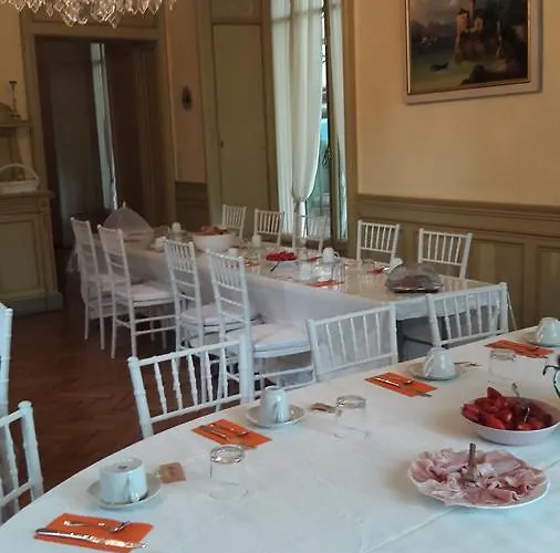 Le Due Torrette Frühstückspension Erba