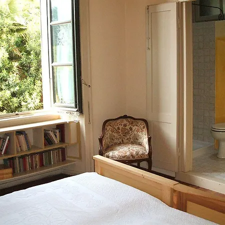 Alojamento de Acomodação e Pequeno-almoço Le Due Torrette Erba